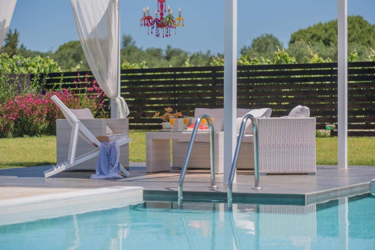 Madini Luxury Villa With Private Heated Pool Vanato Exterior photo