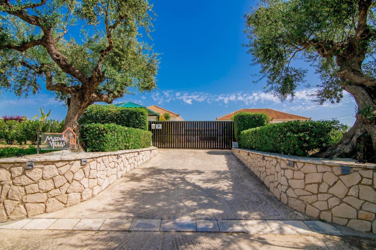 Madini Luxury Villa With Private Heated Pool Vanato Exterior photo
