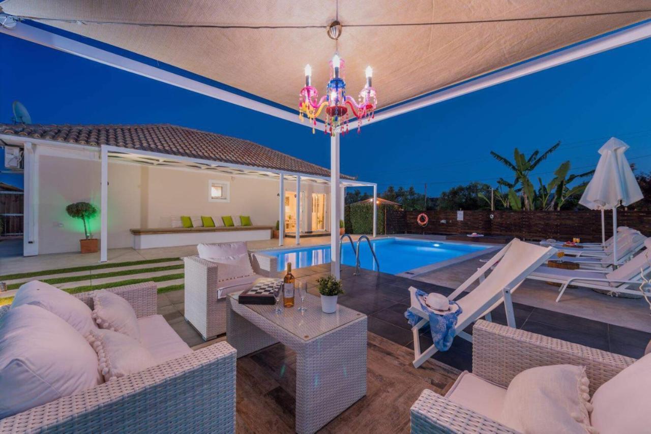 Madini Luxury Villa With Private Heated Pool Vanato Exterior photo