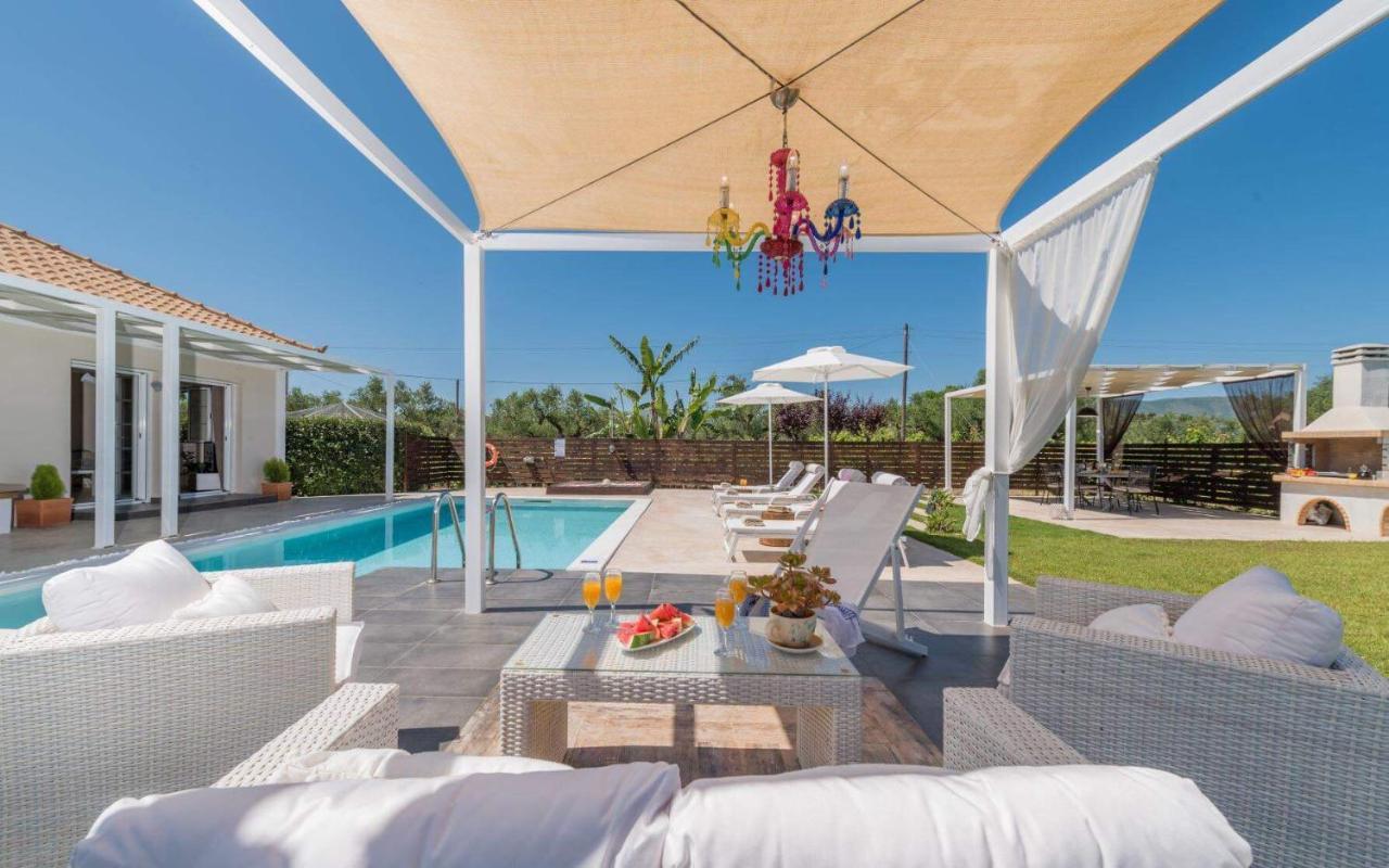 Madini Luxury Villa With Private Heated Pool Vanato Exterior photo
